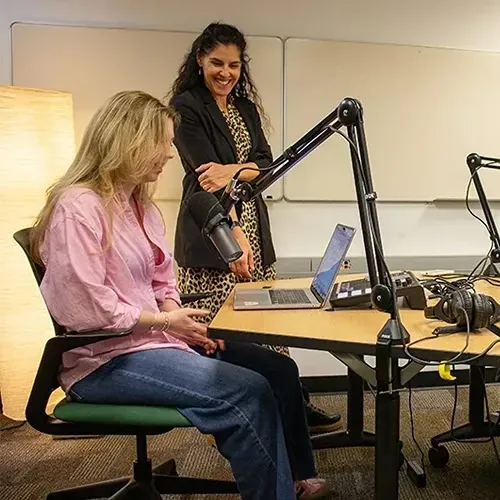 Photo by Kelly Moffitt-Hawasly featuring Professor Leyre Alejaldre Biel