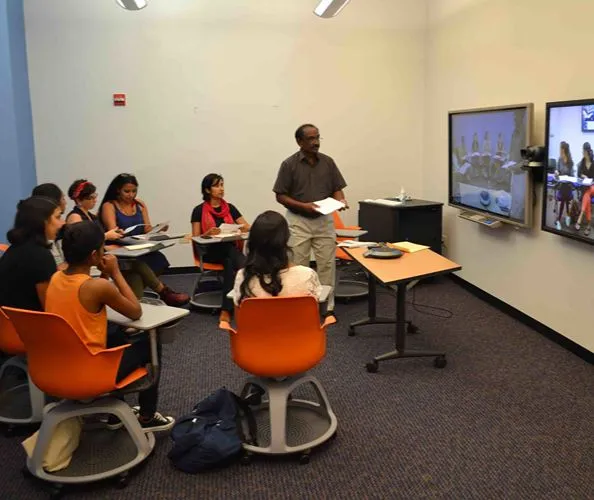 Professor Sam Sudanandha teaches Tamil through the Shared Course Initiative